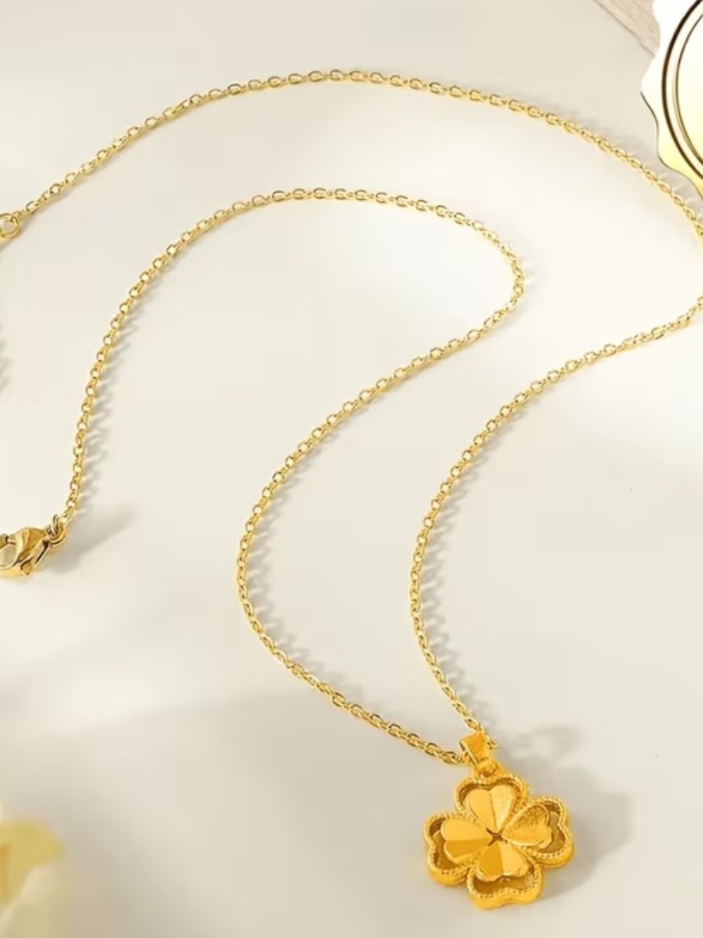 Affordable Fashion Finds Gold Four-Leaf Clover Pendant Necklace